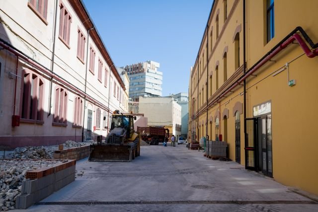 Reportage. Ex Manifattura Tabacchi: tra polvere e speranze nasce la Fabbrica della Creatività