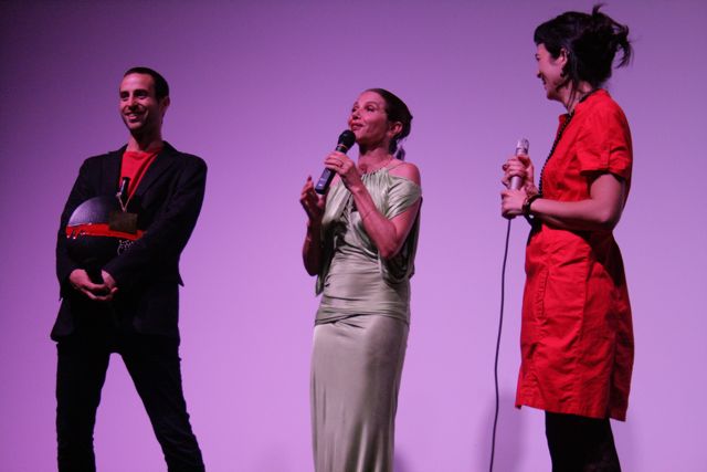Iris Martín-Peralta, Federico Sartori e Victoria Abril, alla serata del Festival del Cinema Spagnolo