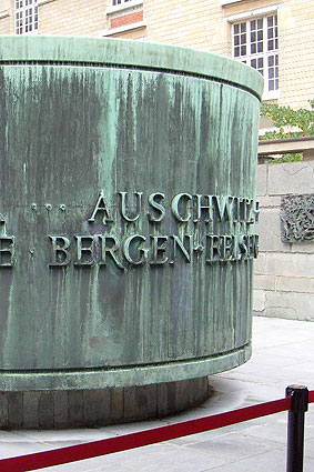 Il Memorial a Parigi