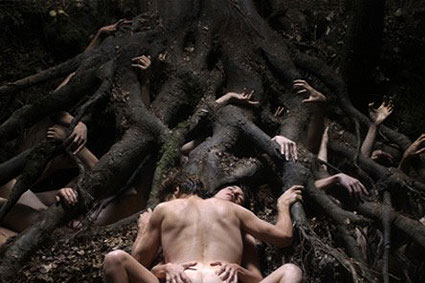 Un inquietante immagine di ''Antichrist'' Un inquietante immagine di ''Antichrist''